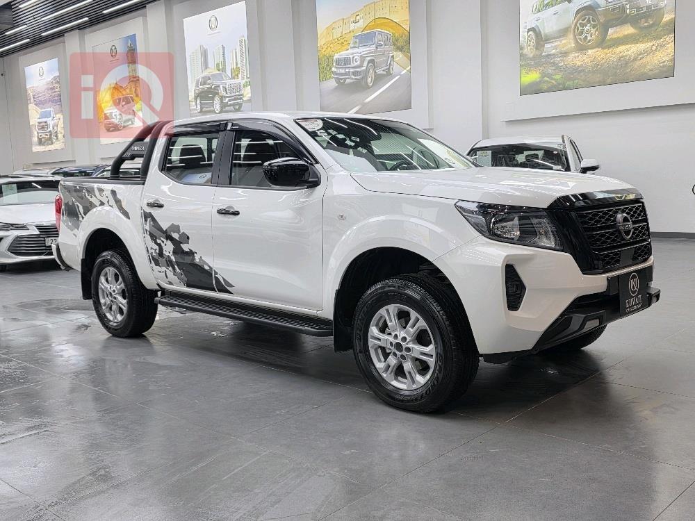 نيسان نافارا